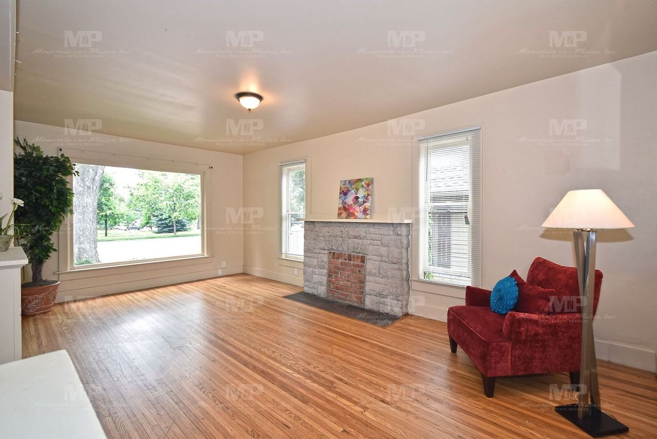 322 W Laurel St - Photo 3 of 26