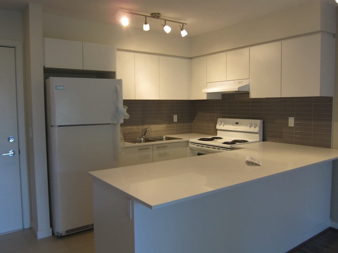 11815 89A Avenue - Photo 2 of 7