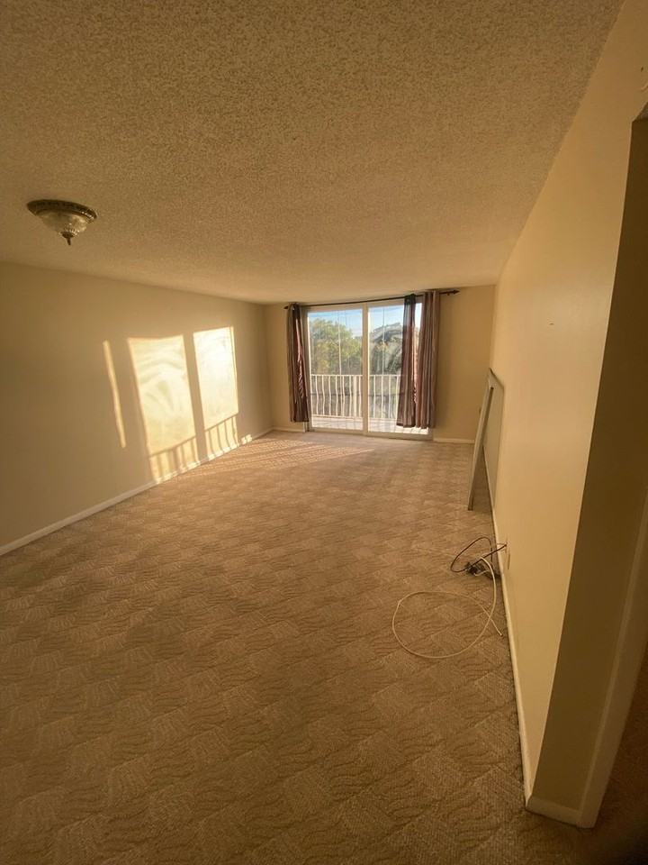 480 Executive Center Dr #K - Photo 3 of 8