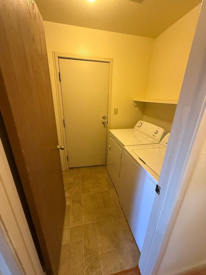 46842 Fernald St - Photo 4 of 20