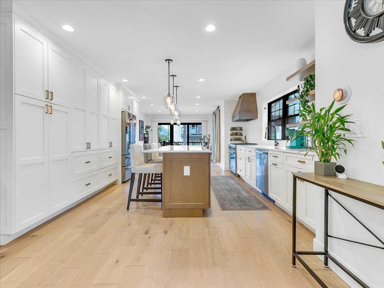 23 Princeton St - Photo 2 of 18