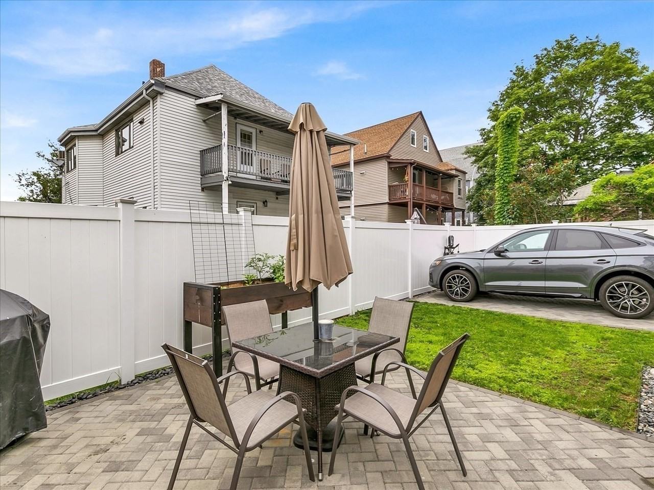 23 Princeton St - Photo 7 of 18