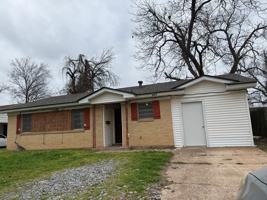 featured image of 745 Tecumseh Trl #745