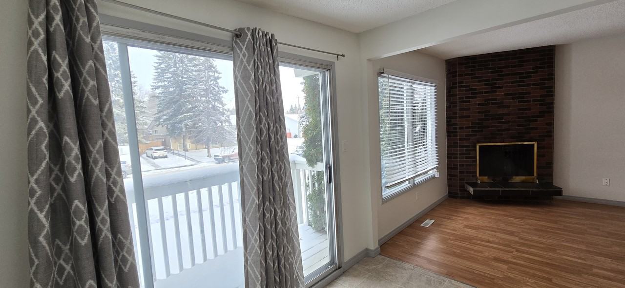 207 Queensland Drive Southeast - Photo 6 of 15