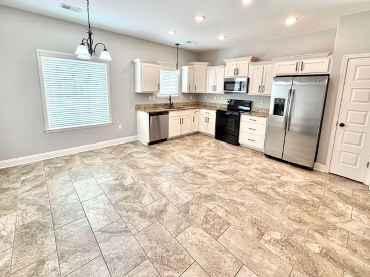 5378 Riverstone Dr - Photo 6 of 14