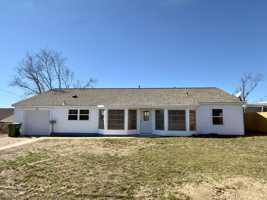 featured image of 16 Summit Ave