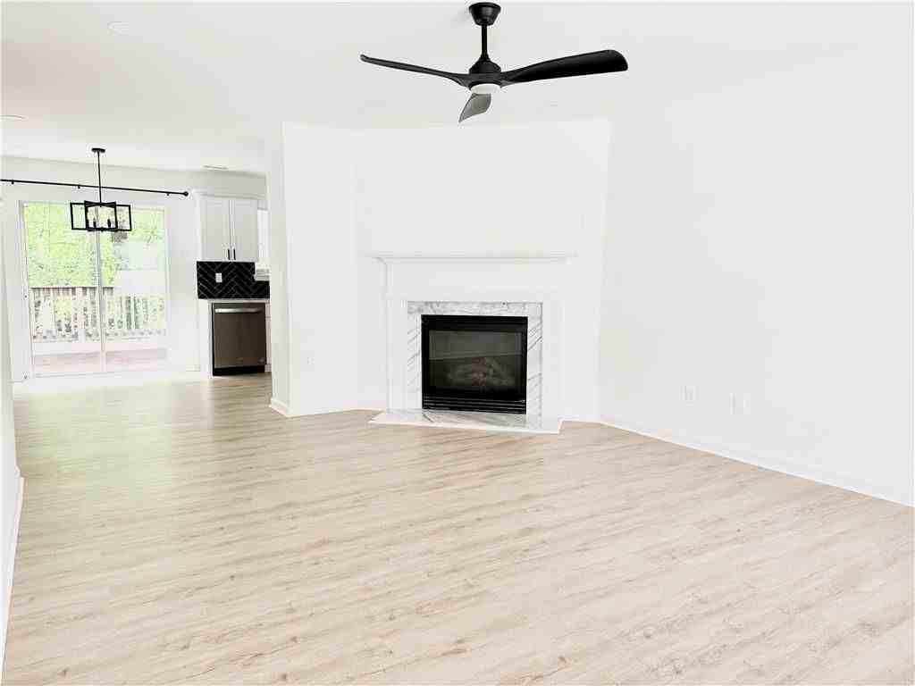 900 Melrose Park Pl - Photo 2 of 21