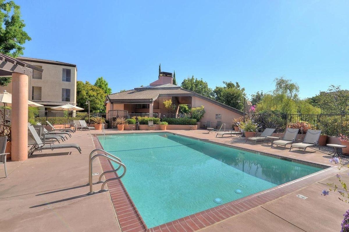 39109 Guardino Dr ##132 - Photo 3 of 44