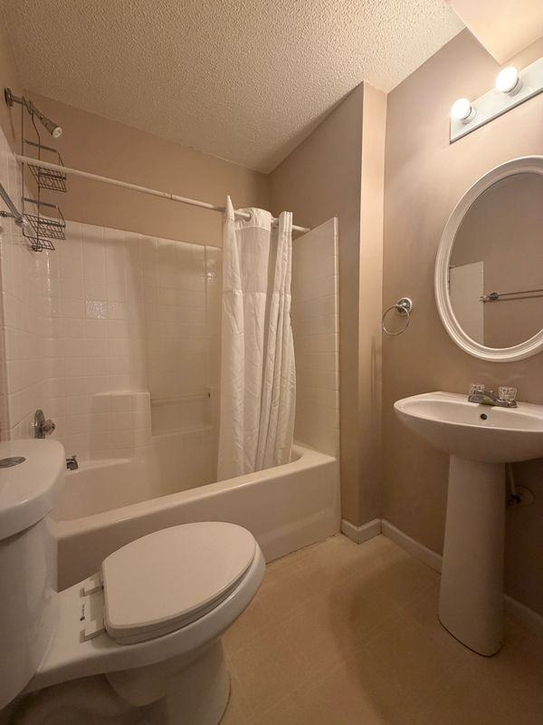 4951 Martin Farms Dr - Photo 2 of 9