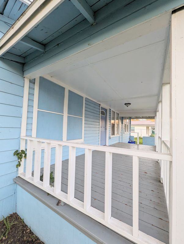 718 Pecan Ave - Photo 3 of 13