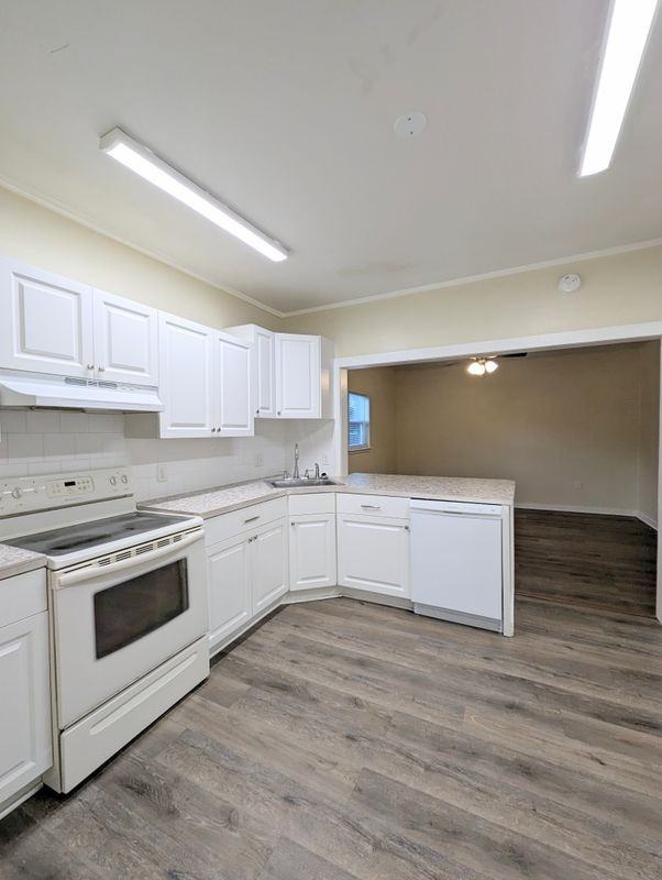 718 Pecan Ave - Photo 7 of 13