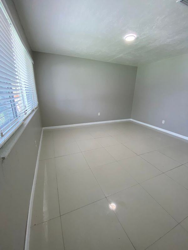 299 Ne 112th St - Photo 2 of 11