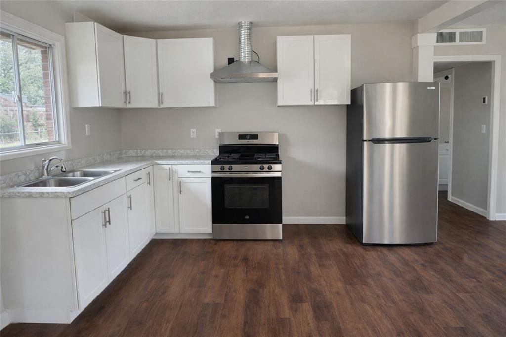 2603 Murrwood Ct - Photo 2 of 5