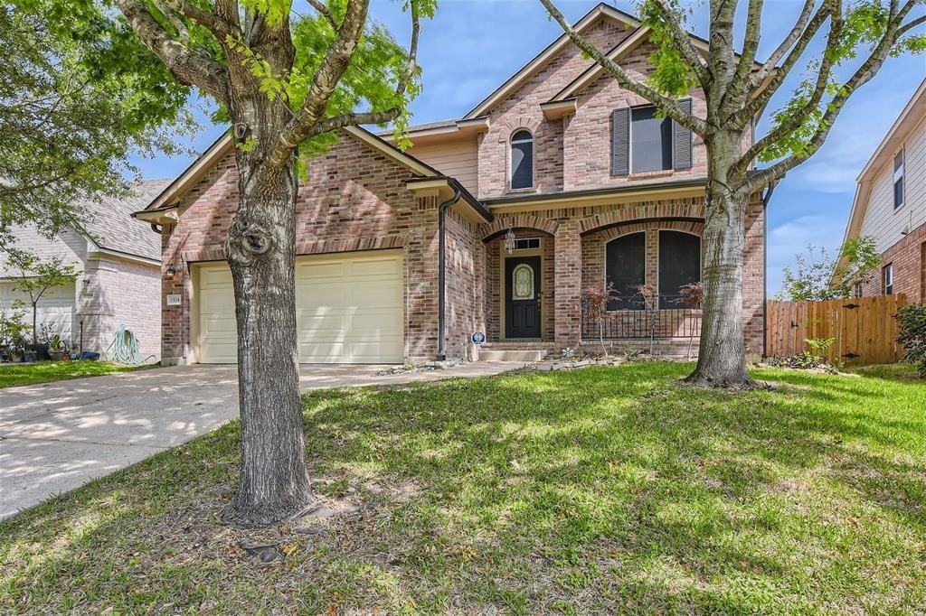 1504 Weatherford Dr - Photo 2 of 27