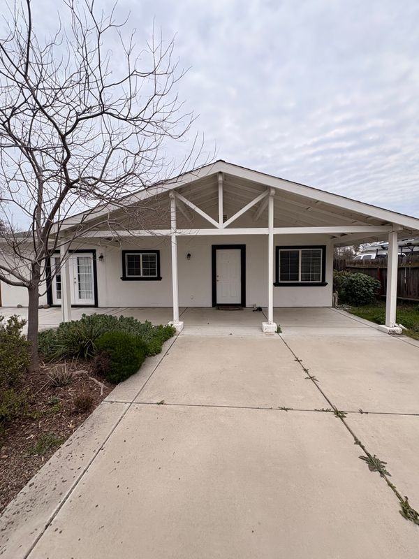 4810 Kenmar Rd - Photo 3 of 18