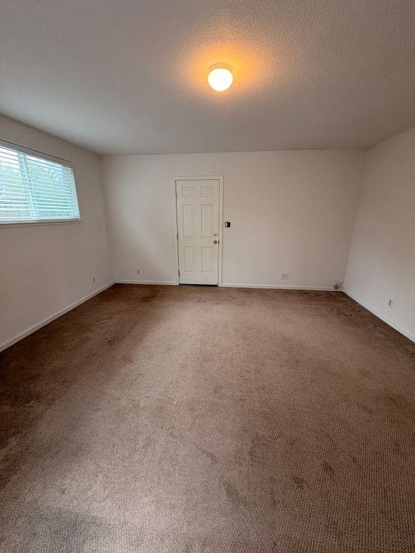 4810 Kenmar Rd - Photo 6 of 18