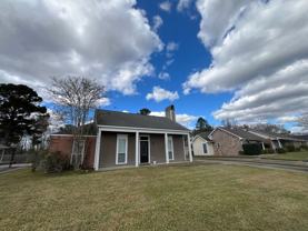 17653 Nine Oaks Ave - Photo 1 of 1