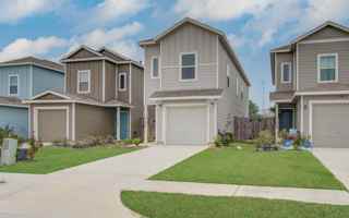 featured image of 21575 Carosella Dr