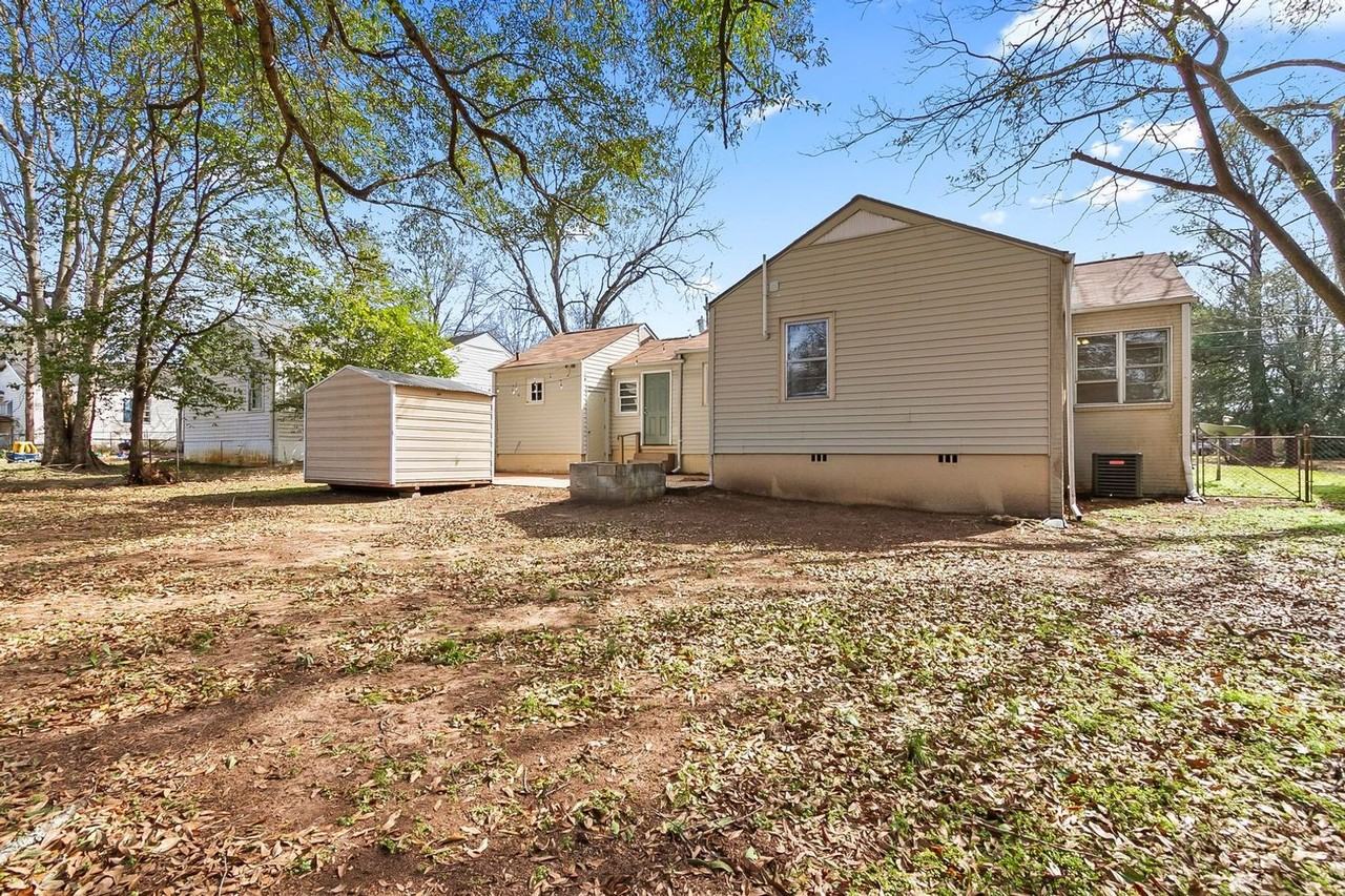 61 Cedar Knl - Photo 3 of 17