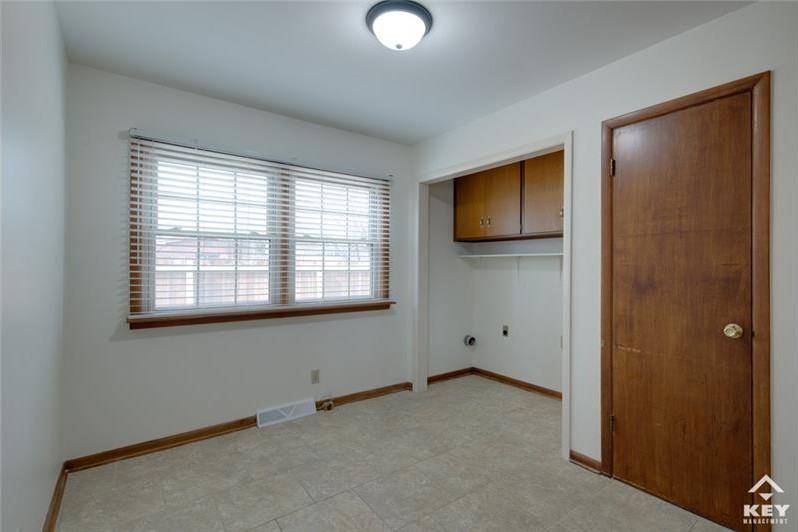 6402 E 11th St N - Photo 5 of 24