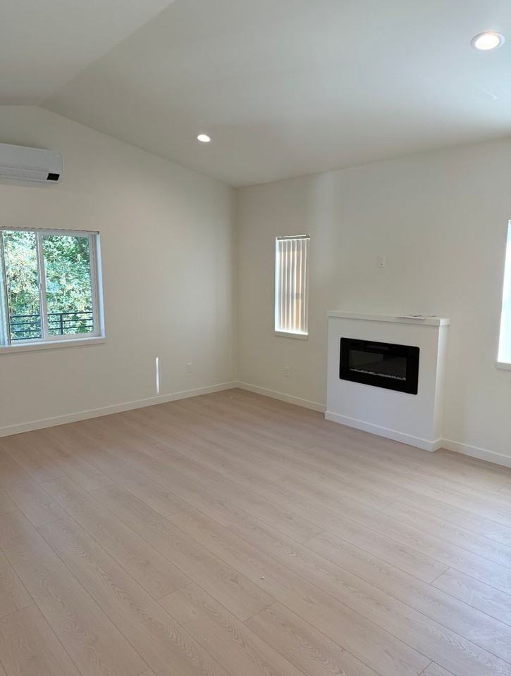 2018 N 12th St - Photo 4 of 10