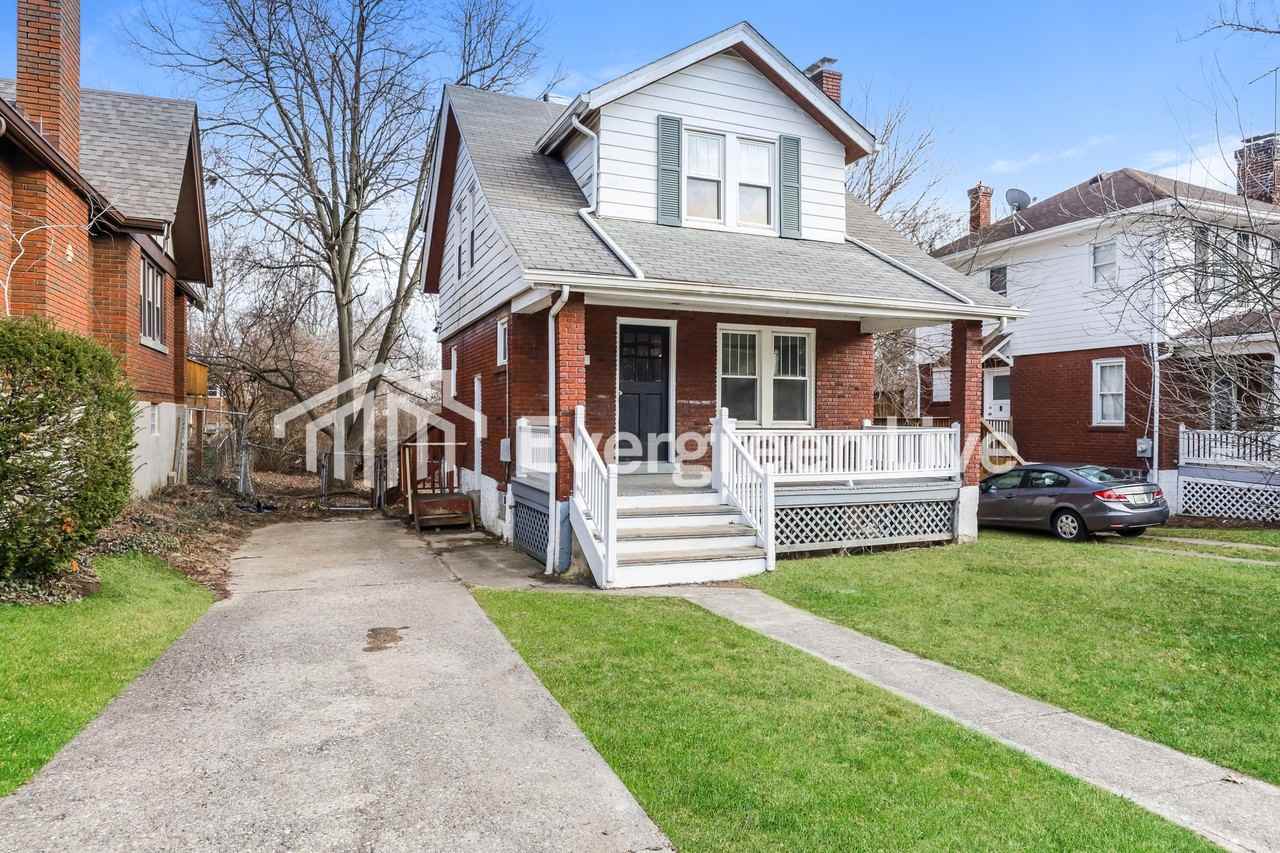 3454 Mayfair Ave - Photo 2 of 15