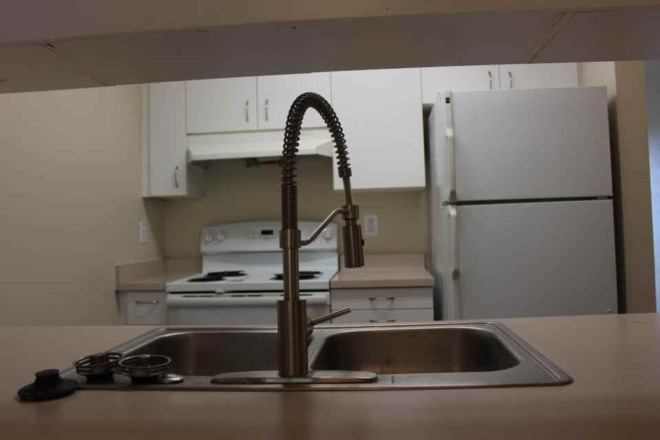 1875 White Ave - Photo 6 of 10