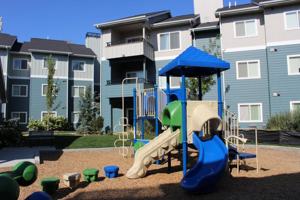 featured image of 3921 E Comstock Ave