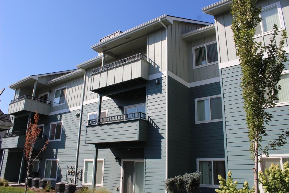 3921 E Comstock Ave - Photo 6 of 9