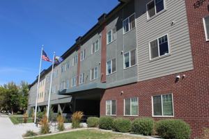 featured image of 137 7th Ave E