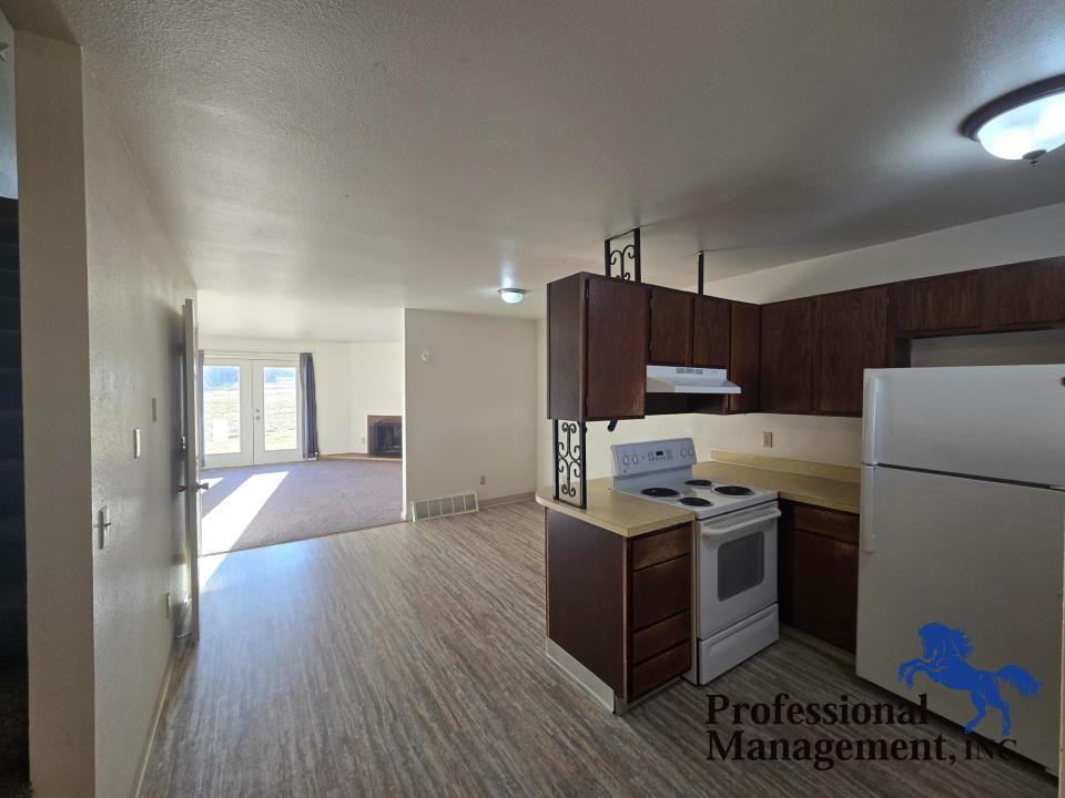 1470 Sourdough Ln #3 - Photo 2 of 10