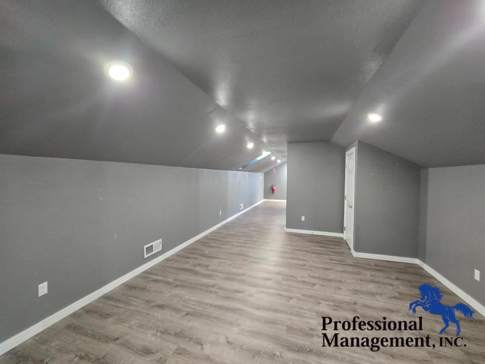 24 Orchard Ln - Photo 2 of 7