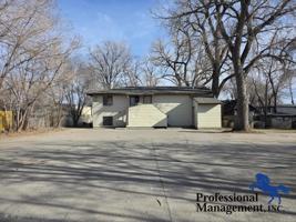 featured image of 305 S 12th St W #F