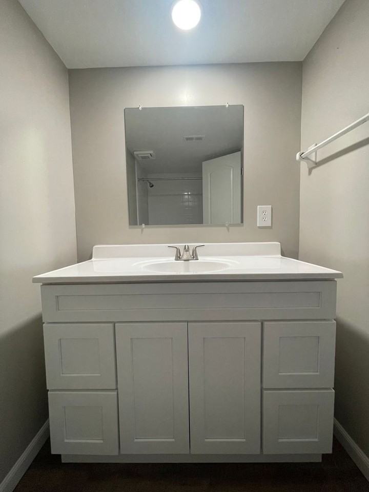 Lions Head Apartments - Photo 7 of 12