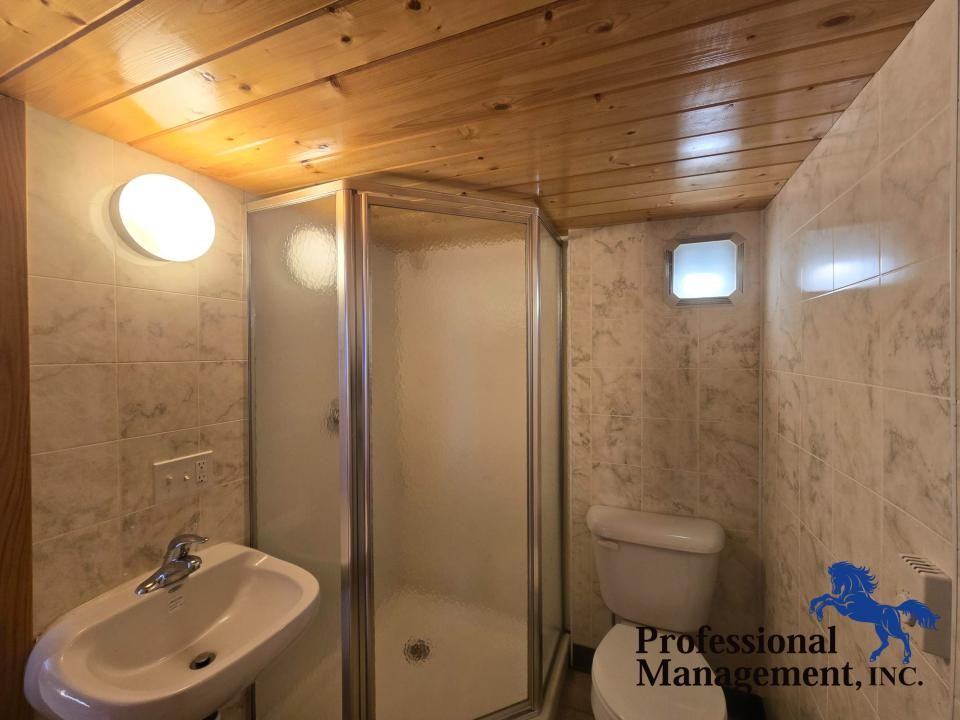 1709 1/2 Plateau Rd - Photo 7 of 10