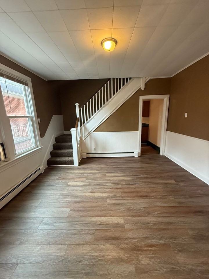 Valley Rd - Photo 4 of 22