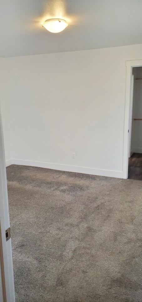 515 5th St W - Photo 3 of 10