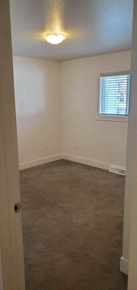 515 5th St W - Photo 4 of 10