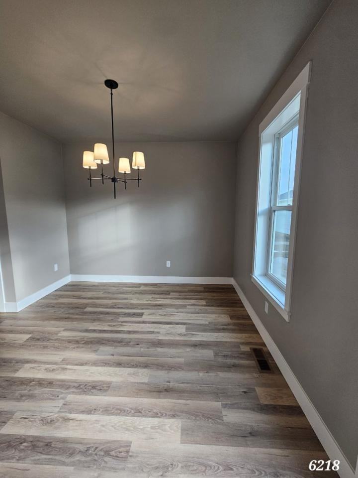 6218 Rosemary Rd - Photo 3 of 8