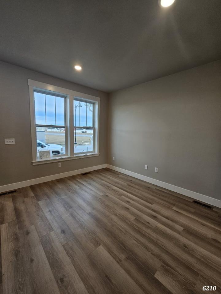 6210 Rosemary Rd - Photo 2 of 9