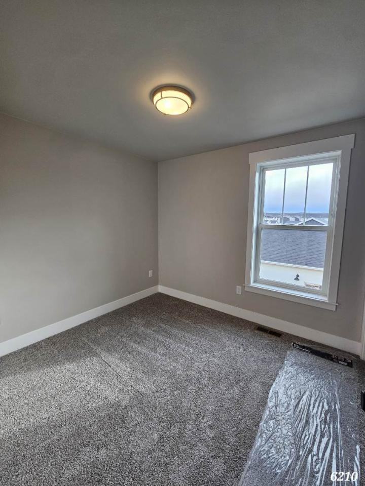 6210 Rosemary Rd - Photo 6 of 9