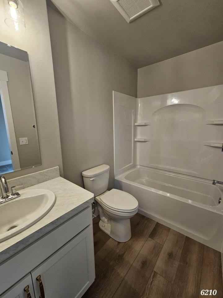 6210 Rosemary Rd - Photo 7 of 9