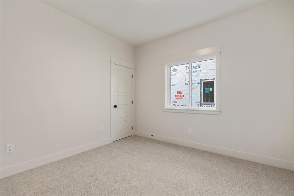 631 Willow Branch Rd - Photo 6 of 10