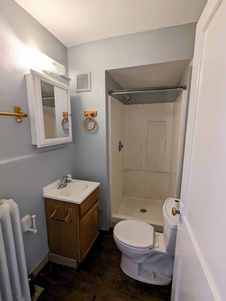 bay3854 - Photo 7 of 15