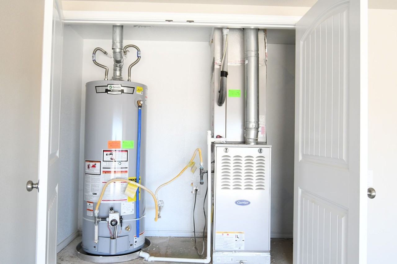 13303 Vernon Ave - Photo 7 of 38