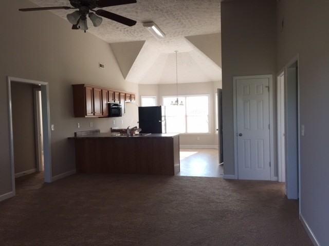 1114 Stratus Dr - Photo 2 of 9