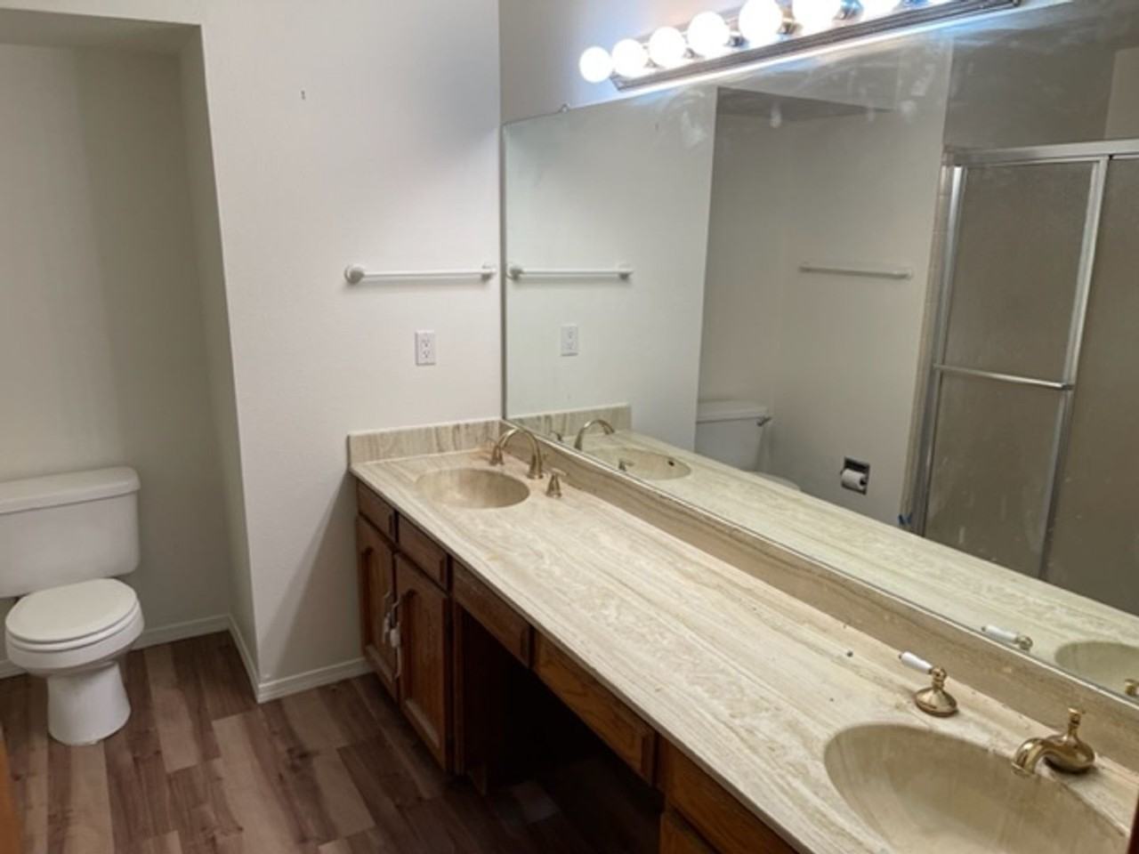 2101 White Cloud St Ne - Photo 5 of 10