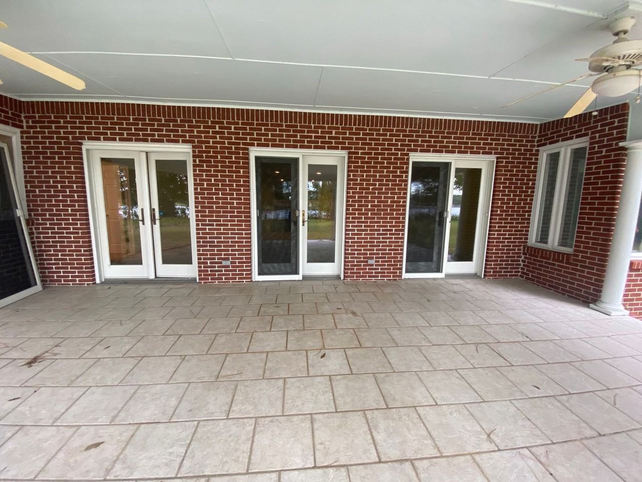 804 Madam Moores Ln - Photo 4 of 47