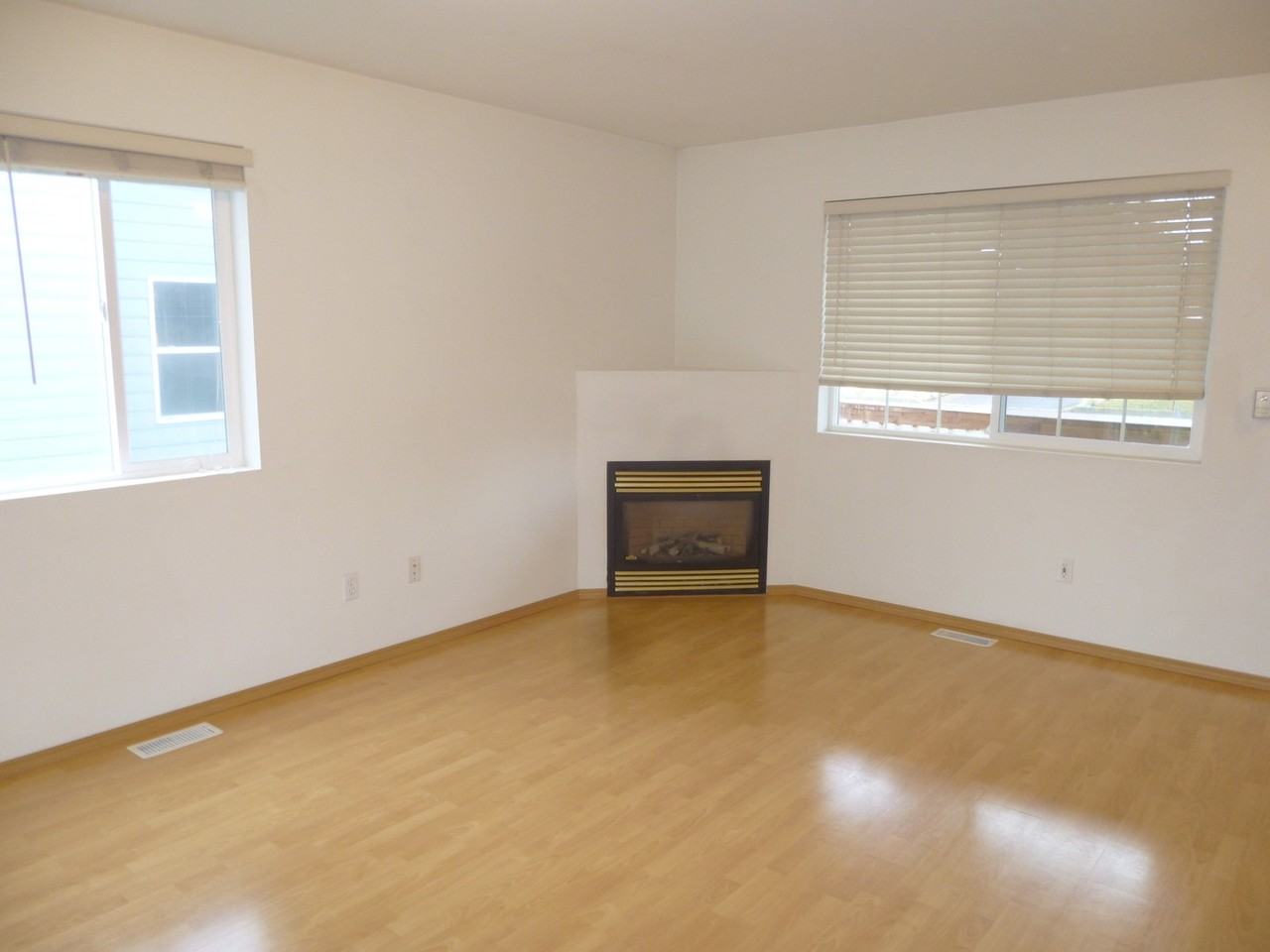 11 Mill Ave - Photo 4 of 19