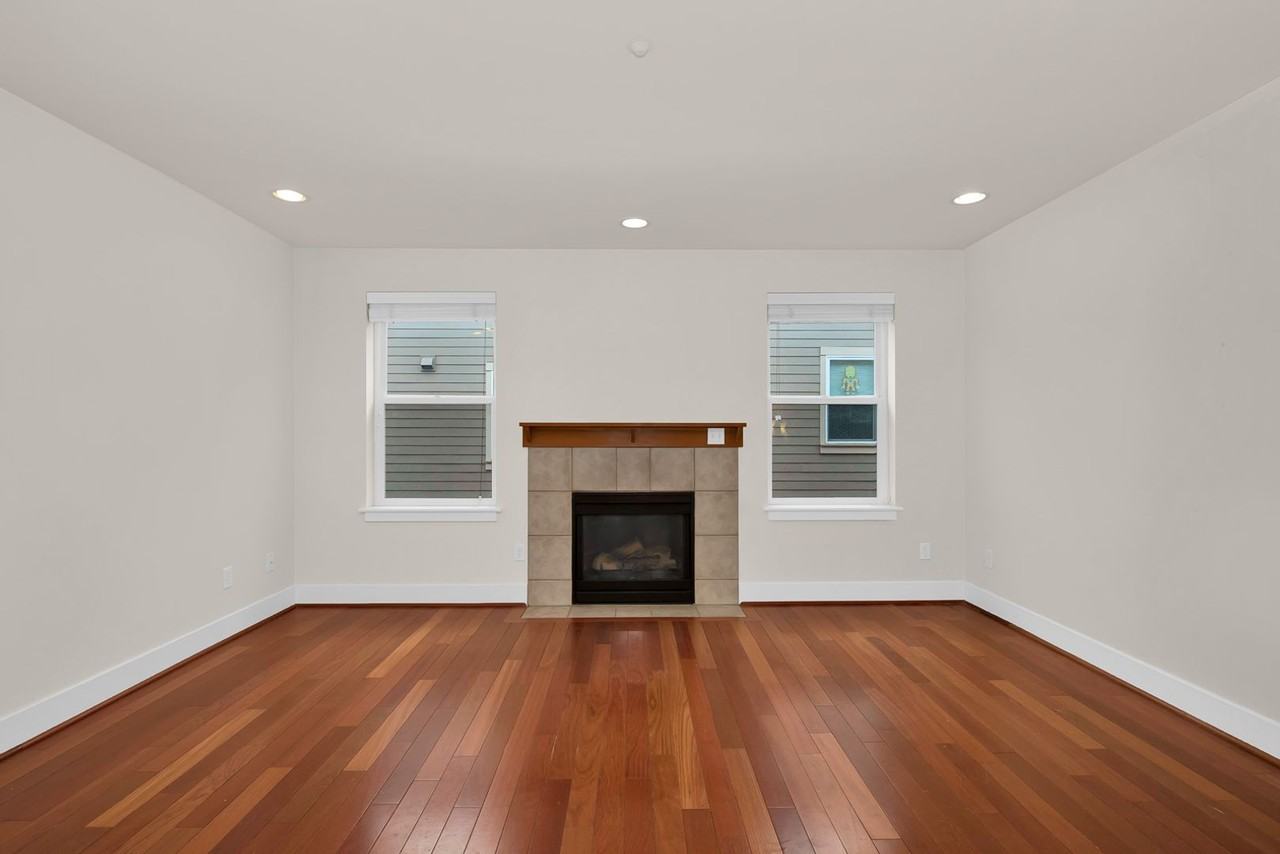 840 N 145th Ln - Photo 6 of 25